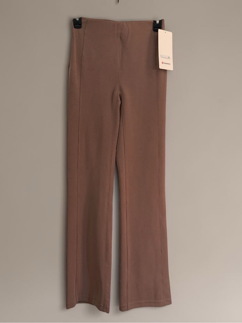 Lululemon Ribbed Softstreme Flared Pant-Size 4 — Cocoa Brown-33”inseam-NWT